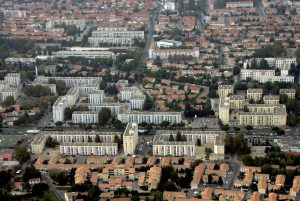 Guide (honnête) des quartiers à éviter à Avignon en 2026