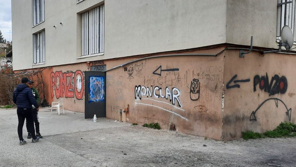 Guide (honnête) des quartiers à éviter à Avignon en 2026 monclar avignon