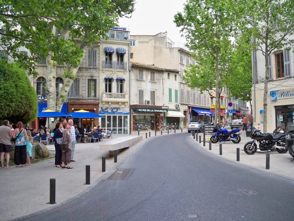 Quartiers à éviter à Salon-de-Provence : Le guide honnête Salon De Provence Up 4 1024x768